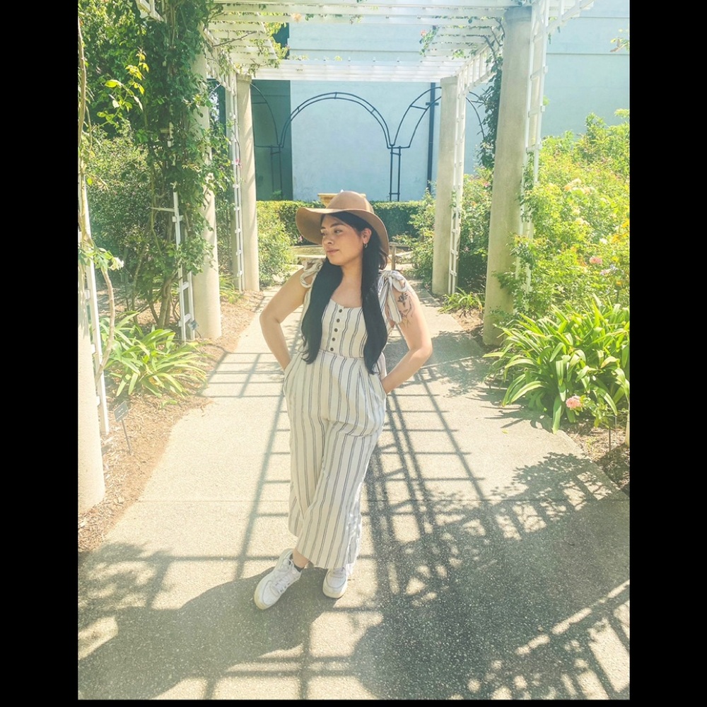 Free people jumpsuit 🍋☀️